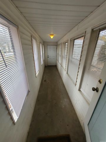 681 S Garfield Street, Piggott, AR 72454