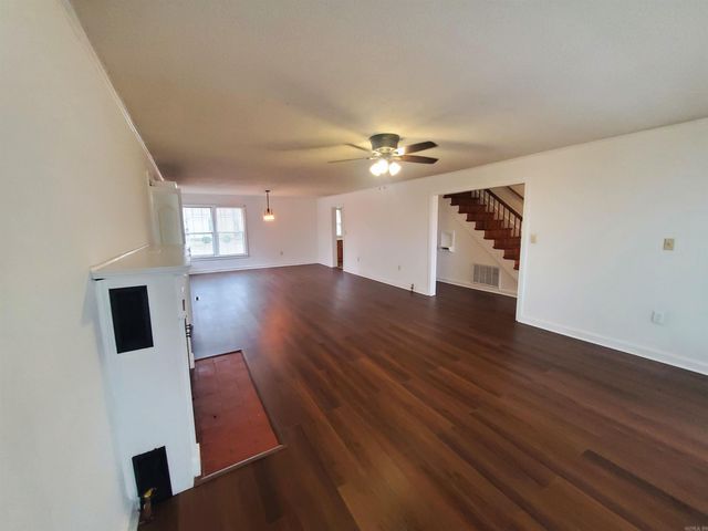 681 S Garfield Street, Piggott, AR 72454