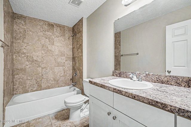 87043 CHESAPEAKE Avenue, Yulee, FL 32097