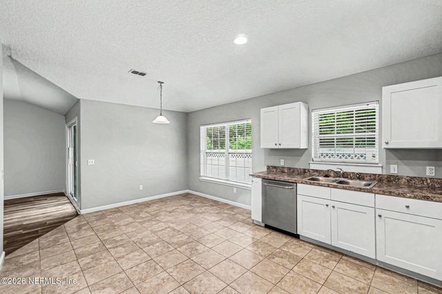 87043 CHESAPEAKE Avenue, Yulee, FL 32097