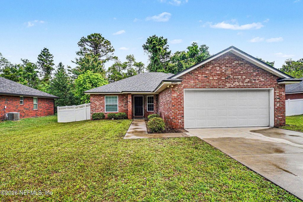 87043 CHESAPEAKE Avenue, Yulee, FL 32097