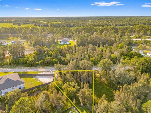 3224 Ruth LN, Lehigh Acres, FL 33976