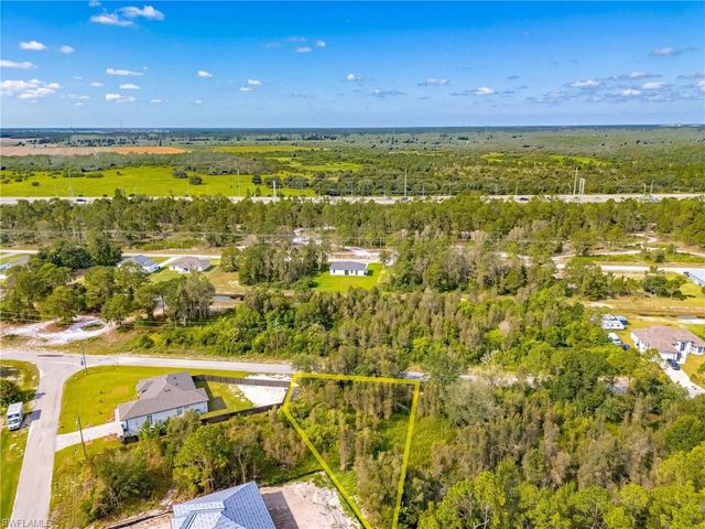 3224 Ruth LN, Lehigh Acres, FL 33976
