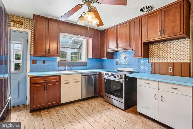 1020 CHURCH RD, Wyncote, PA 19095