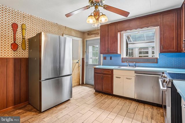 1020 CHURCH RD, Wyncote, PA 19095