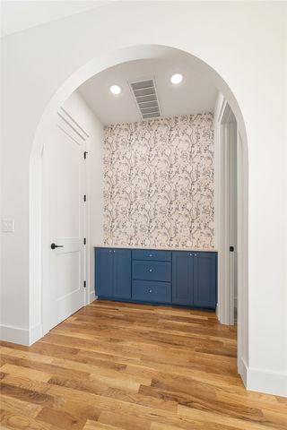 4603 S 47th Street, Rogers, AR 72758