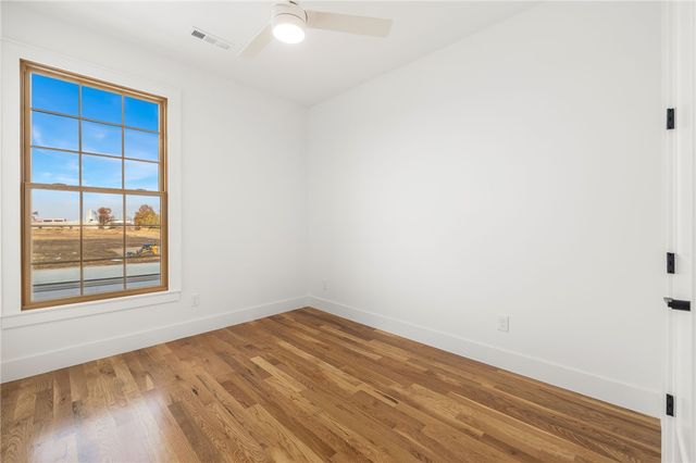 4603 S 47th Street, Rogers, AR 72758