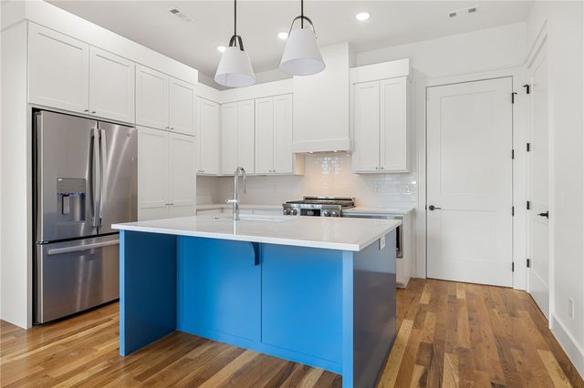 4603 S 47th Street, Rogers, AR 72758