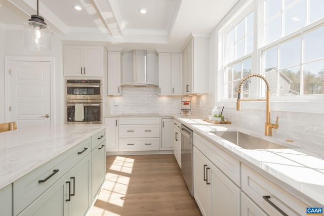 1 WHISPERWOOD CT, Troy, VA 22974