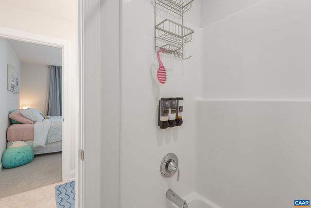 1 WHISPERWOOD CT, Troy, VA 22974