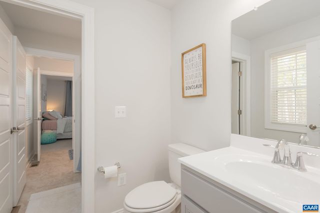 1 WHISPERWOOD CT, Troy, VA 22974