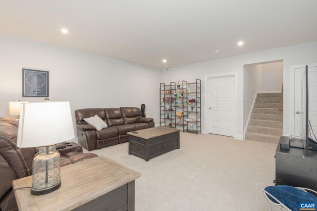 1 WHISPERWOOD CT, Troy, VA 22974