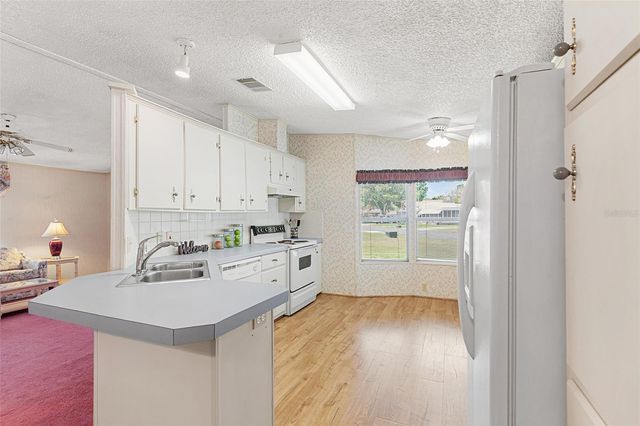 6002 GRAND OAKS DRIVE SE, Winter Haven, FL 33884
