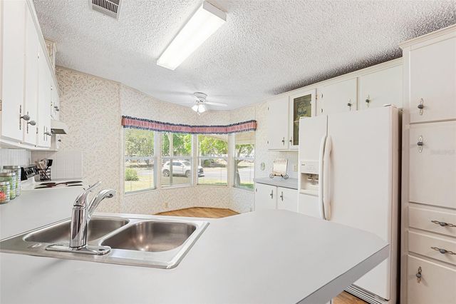 6002 GRAND OAKS DRIVE SE, Winter Haven, FL 33884