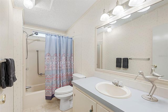 6002 GRAND OAKS DRIVE SE, Winter Haven, FL 33884