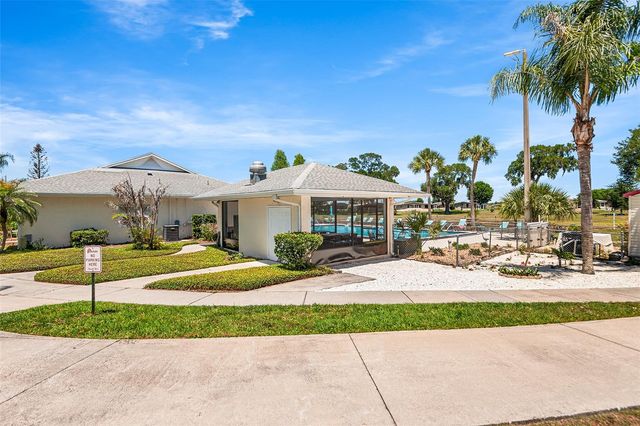6002 GRAND OAKS DRIVE SE, Winter Haven, FL 33884