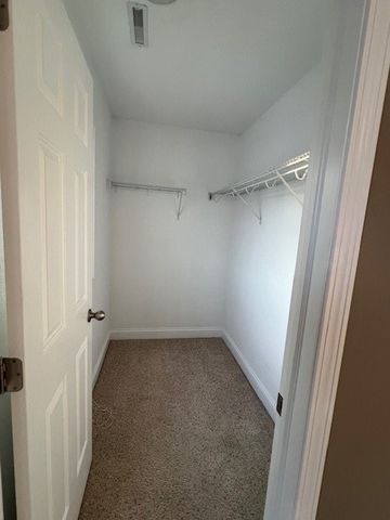 839 Poe Avenue, Ames, IA 50014