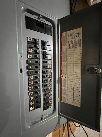 839 Poe Avenue, Ames, IA 50014