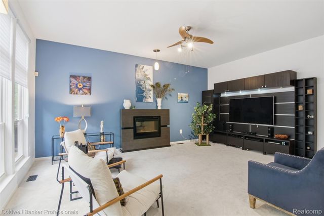 2891 Greenbrooke Lane, West Bloomfield Charter Township, MI 48324