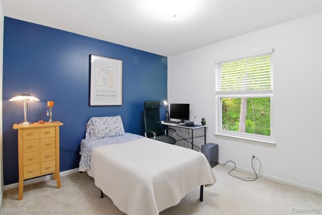 2891 Greenbrooke Lane, West Bloomfield Charter Township, MI 48324