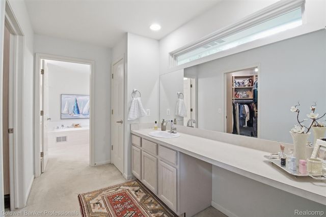 2891 Greenbrooke Lane, West Bloomfield Charter Township, MI 48324