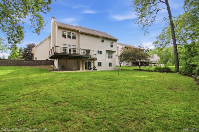 2891 Greenbrooke Lane, West Bloomfield Charter Township, MI 48324