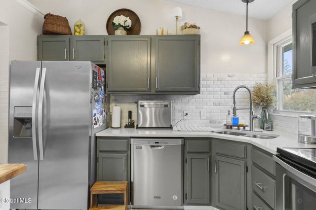 87 Ormond Street, Albany, NY 12203