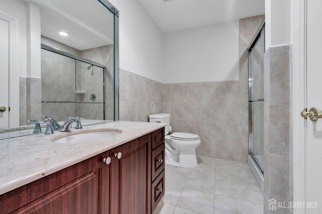 31 Hillcrest Drive, Colts Neck, NJ 07722