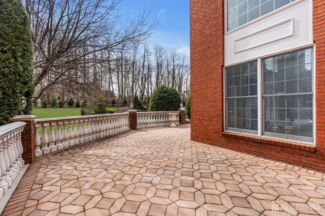 31 Hillcrest Drive, Colts Neck, NJ 07722