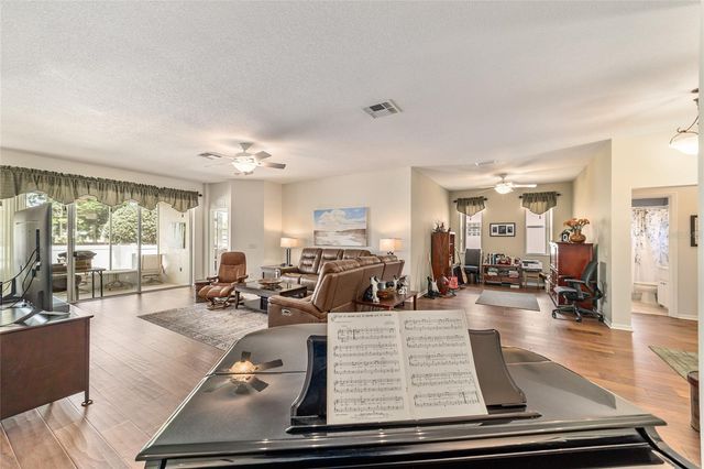 9458 SW 93RD LOOP, Ocala, FL 34481