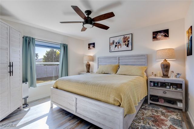 1728 S Gator CIR, Cape Coral, FL 33909