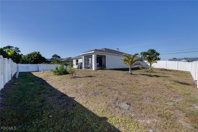 1728 S Gator CIR, Cape Coral, FL 33909