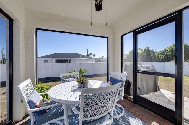 1728 S Gator CIR, Cape Coral, FL 33909