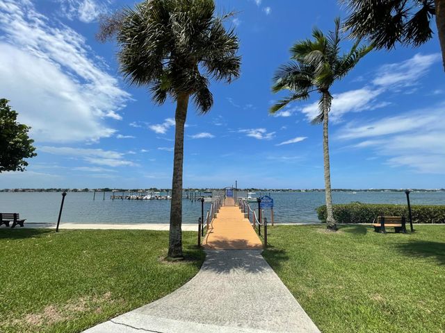 825 CENTER Street 8A, Jupiter, FL 33458