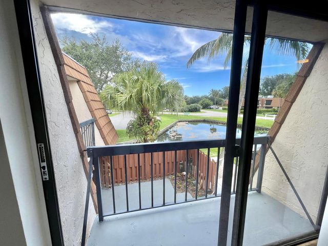 825 CENTER Street 8A, Jupiter, FL 33458