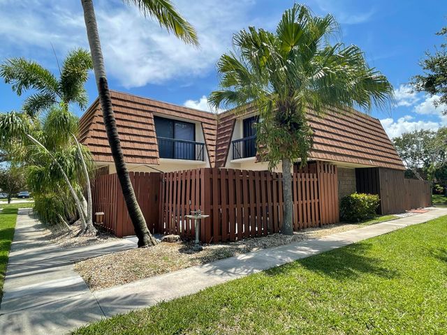 825 CENTER Street 8A, Jupiter, FL 33458