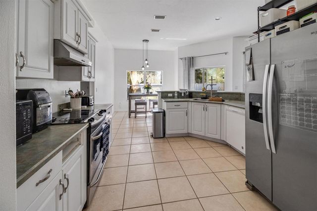 33 RED CLOVER LANE, Palm Coast, FL 32164