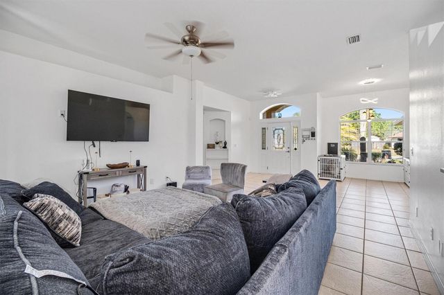 33 RED CLOVER LANE, Palm Coast, FL 32164