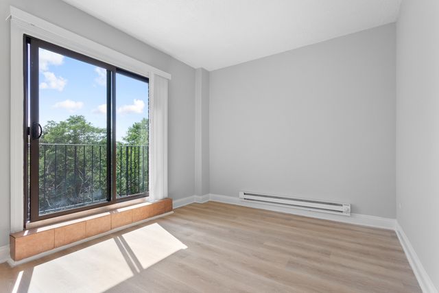 4520 N Clarendon Avenue 403, Chicago, IL 60640