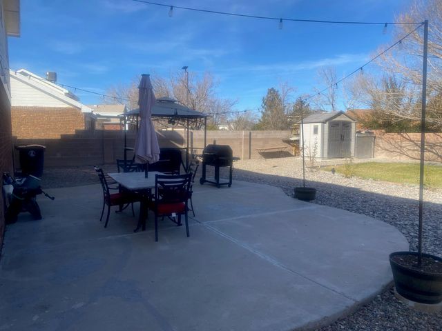 7009 Westford Place NW, Albuquerque, NM 87114