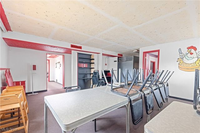 1494 Waterloo Road, Barberton, OH 44203