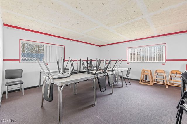 1494 Waterloo Road, Barberton, OH 44203