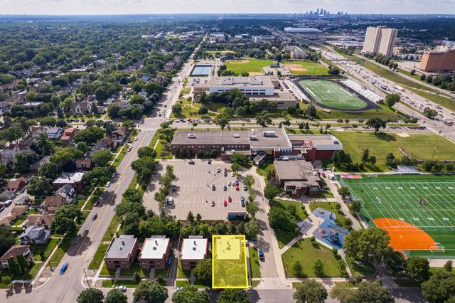 269 Oxford Street N, Saint Paul, MN 55104