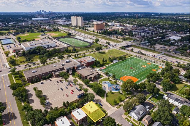 269 Oxford Street N, Saint Paul, MN 55104