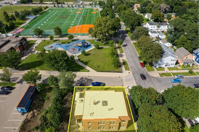 269 Oxford Street N, Saint Paul, MN 55104