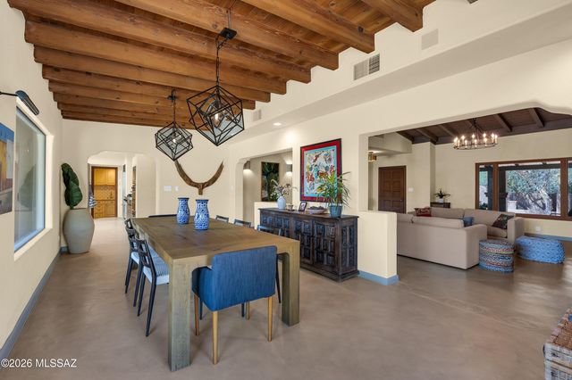2845 E Camino A Los Vientos, Tucson, AZ 85718