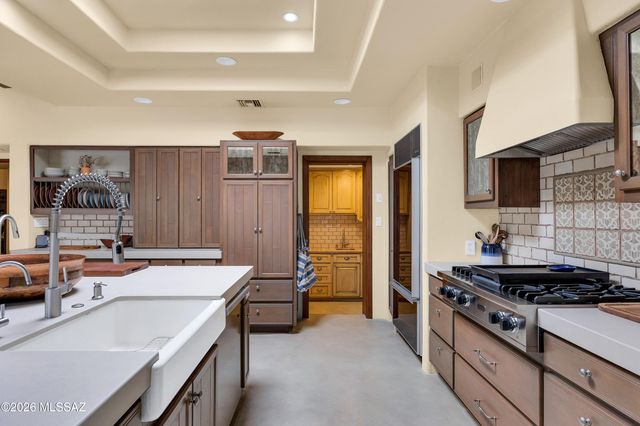 2845 E Camino A Los Vientos, Tucson, AZ 85718
