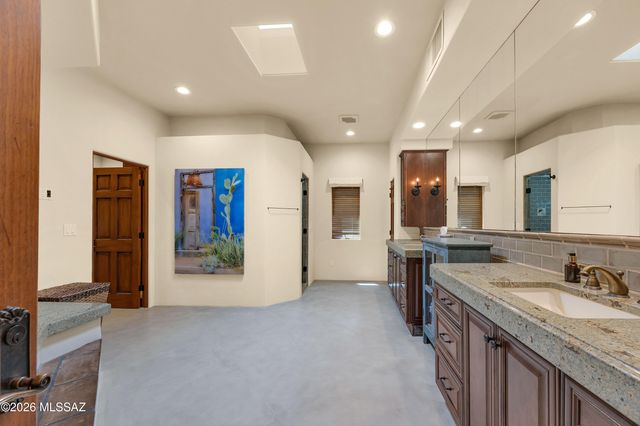 2845 E Camino A Los Vientos, Tucson, AZ 85718