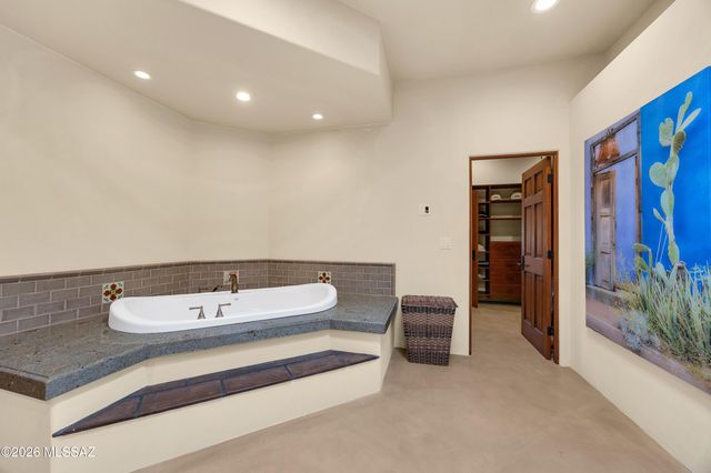 2845 E Camino A Los Vientos, Tucson, AZ 85718