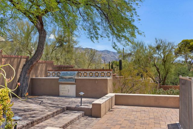 2845 E Camino A Los Vientos, Tucson, AZ 85718